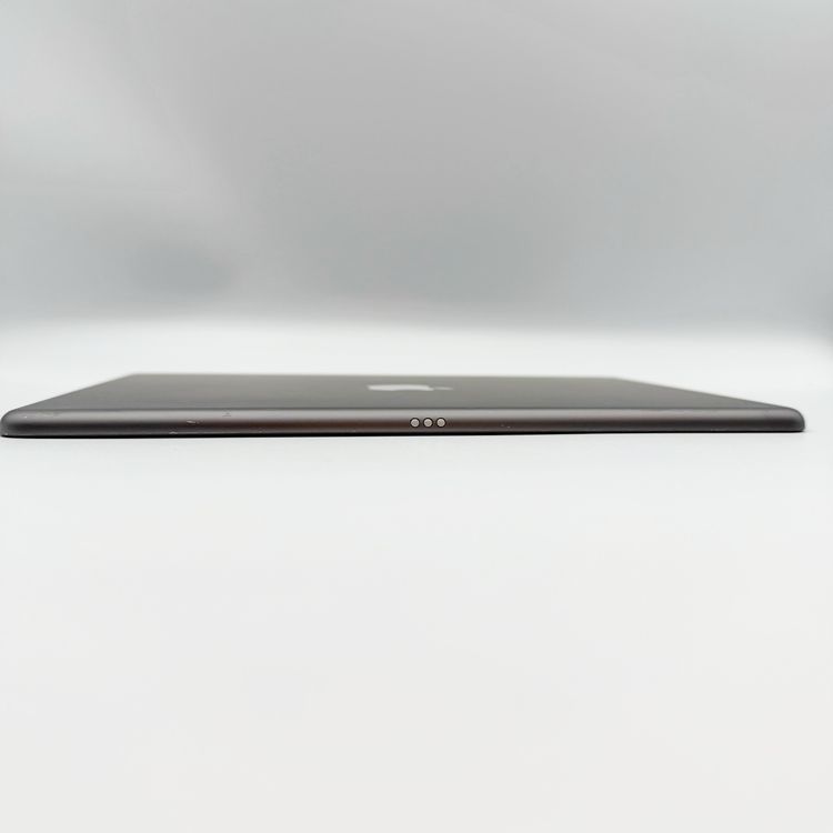 �ڥХåƥ꡼77���iPad ��7���� Wi-Fi��ǥ� 128GB Space Gray