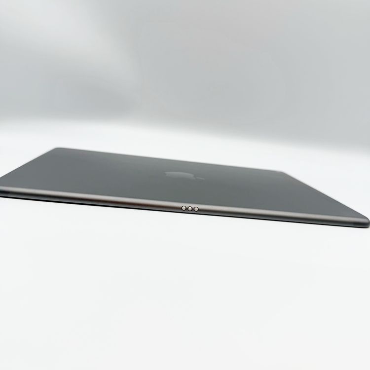 �ڥХåƥ꡼80���iPad Air ��3���� 64GB ���졼 Wi-Fi + Cellular