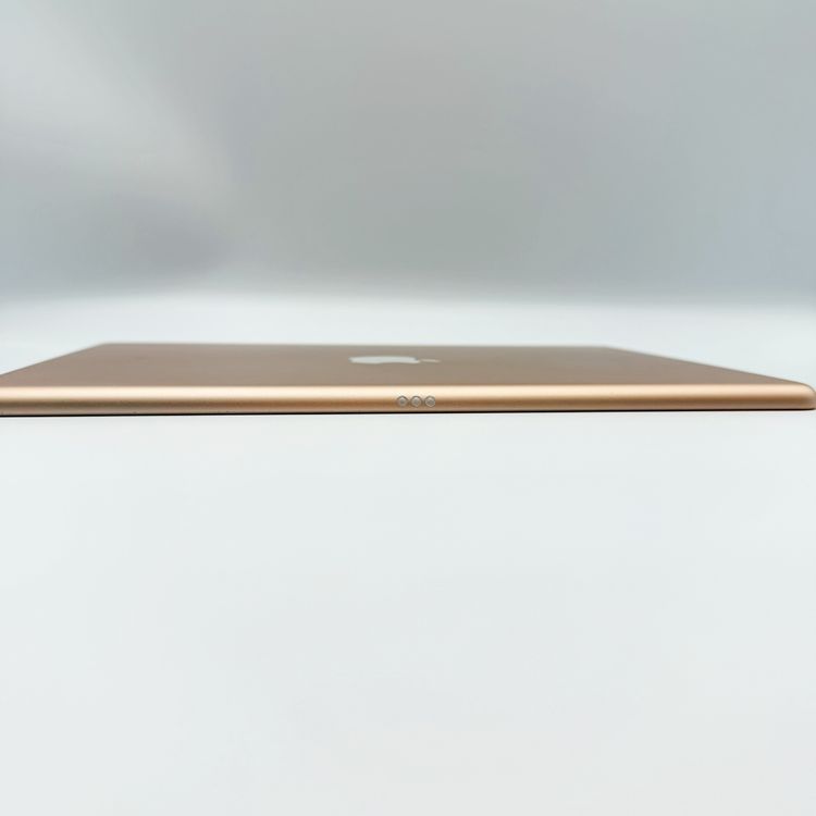 �ڥХåƥ꡼85���iPad ��7���� 32GB ������� Wi-Fi