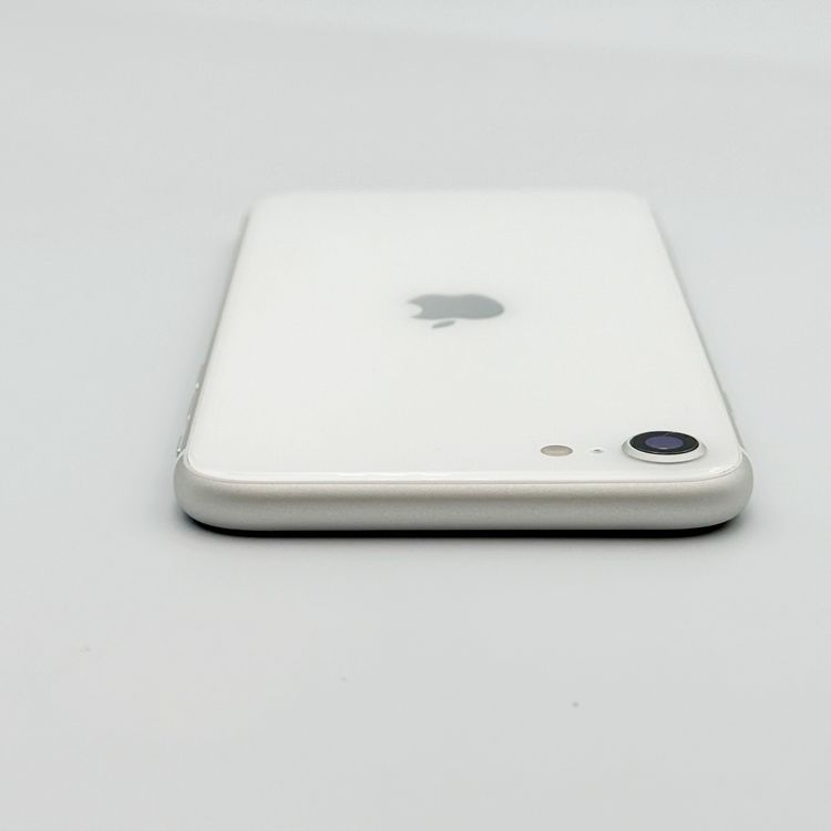 �ڥХåƥ꡼78���iPhone SE (��2����)��64GB	White��docomo