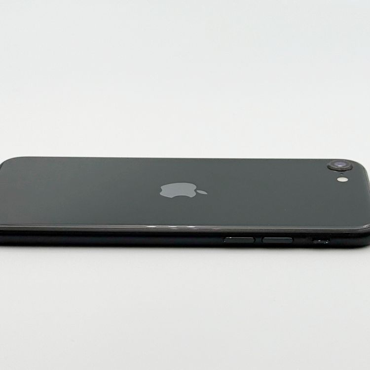 �ڥХåƥ꡼80���iPhone SE (��2����)��64GB	Black��SoftBank