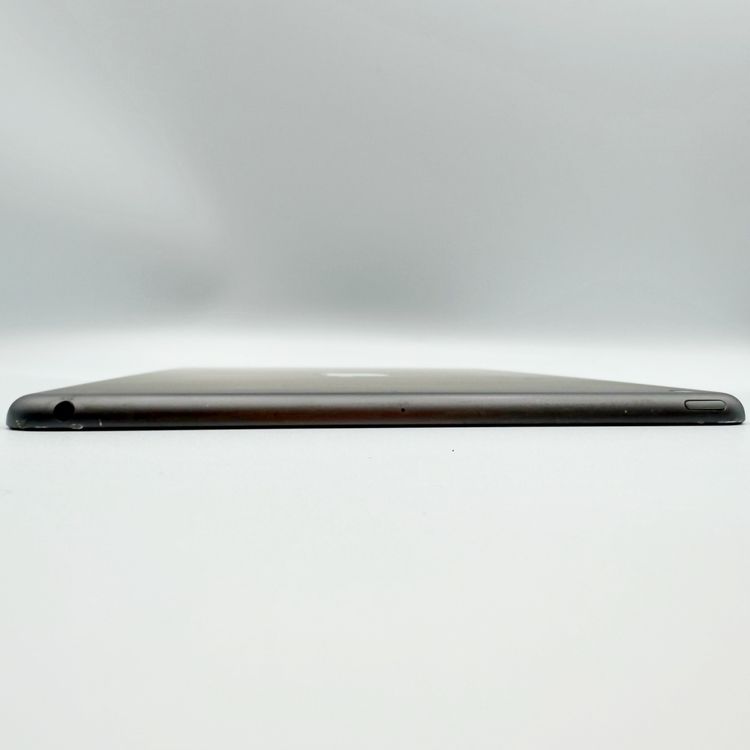 �ڥХåƥ꡼77���iPad ��7���� Wi-Fi��ǥ� 128GB Space Gray