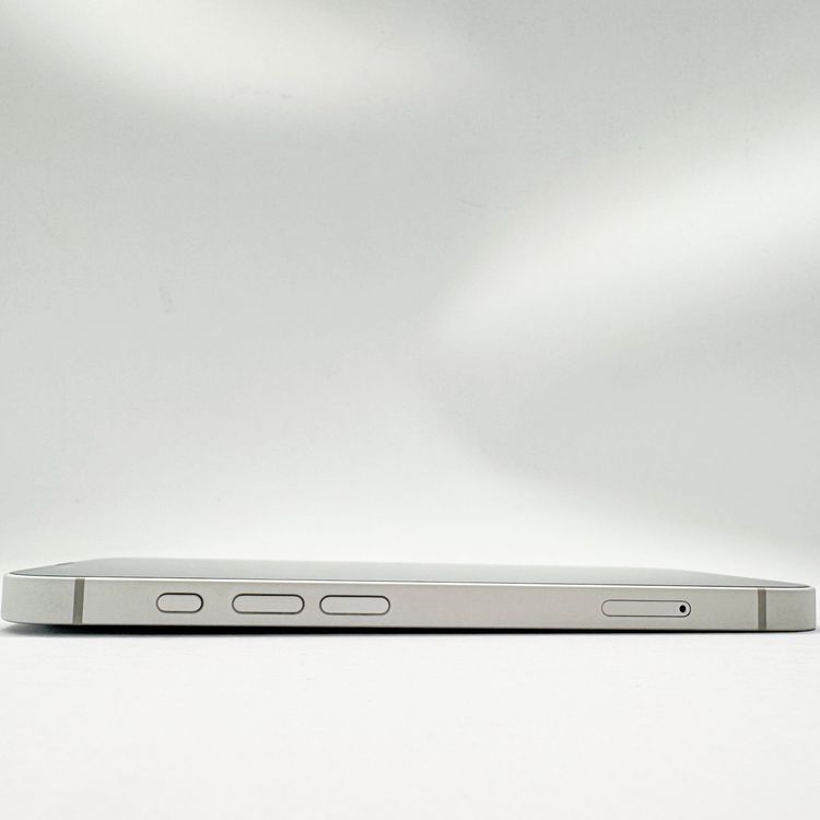 ��SIM�ե꡼��iPhone16e 128GB �֥�å� ����100�� ���������ݾ�