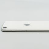 �ڥХåƥ꡼80���iPhone SE (��2����)��64GB	White��docomo