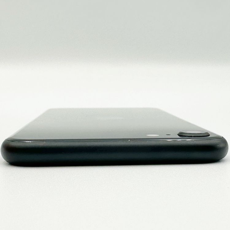 �ڥХåƥ꡼86���iPhone SE (��3����) 64GB SoftBank