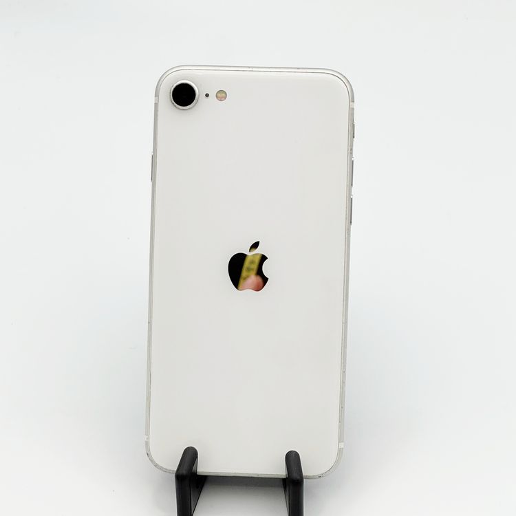 �ڥХåƥ꡼82���iPhone  SE ��2���� 64GB �ۥ磻�ȡ�SoftBank