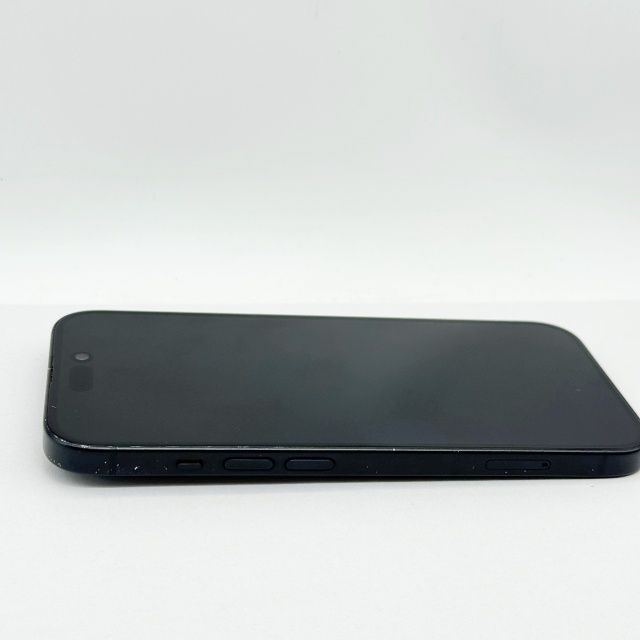 �ڥХåƥ꡼83���iPhone15 128GB �֥�å�