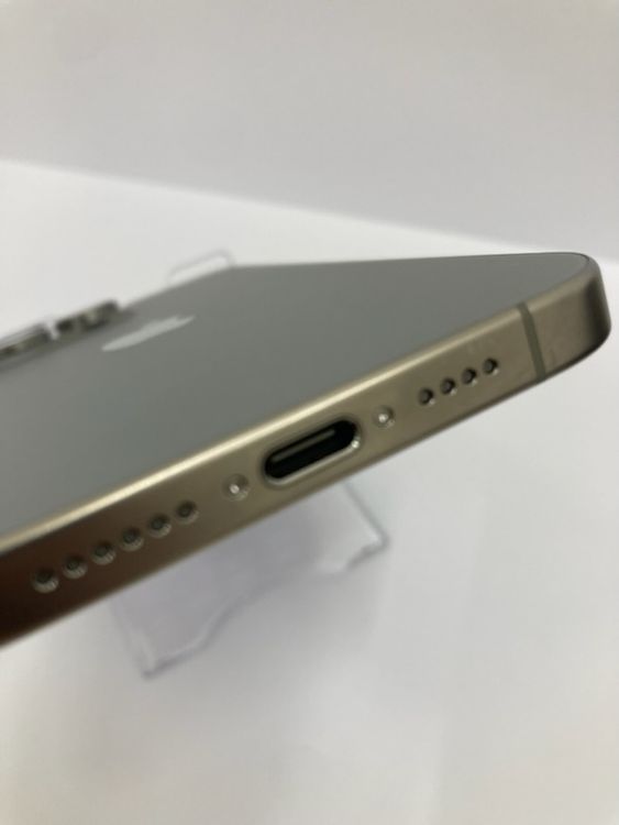 100iPhone15 Pro Max 256GB