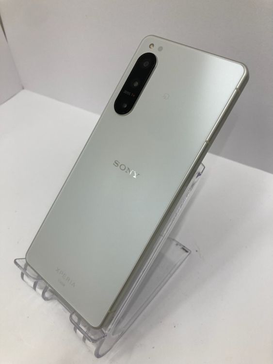 Xperia 5 IV