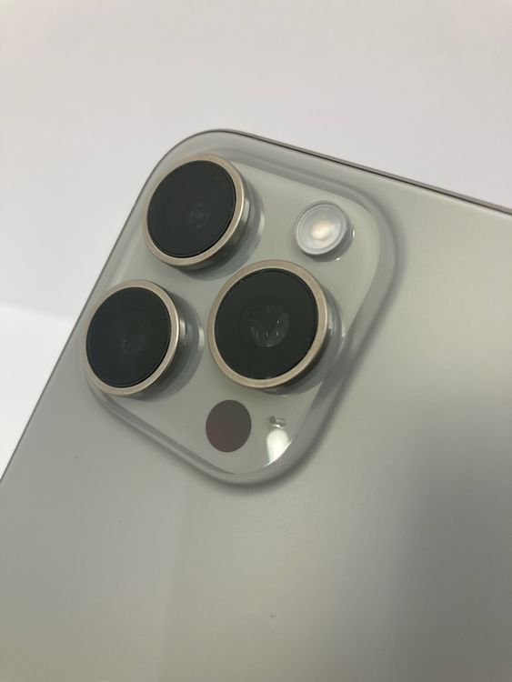 100iPhone15 Pro Max 256GB