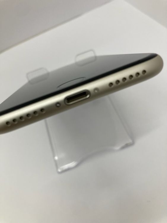 iPhone SE3