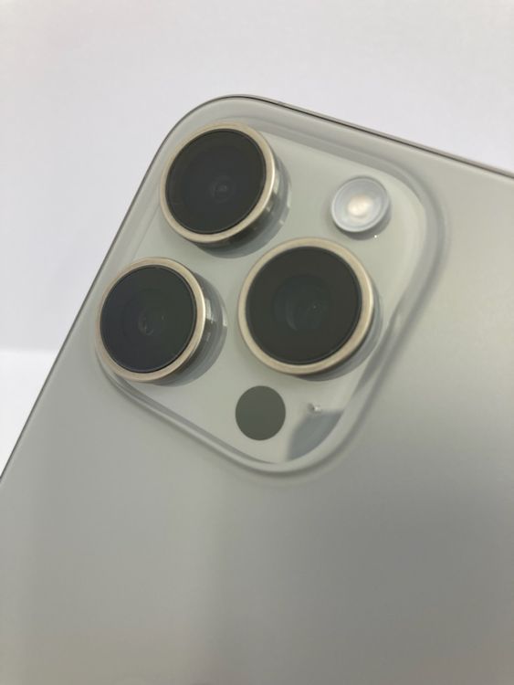 100iPhone15 Pro Max 256GB