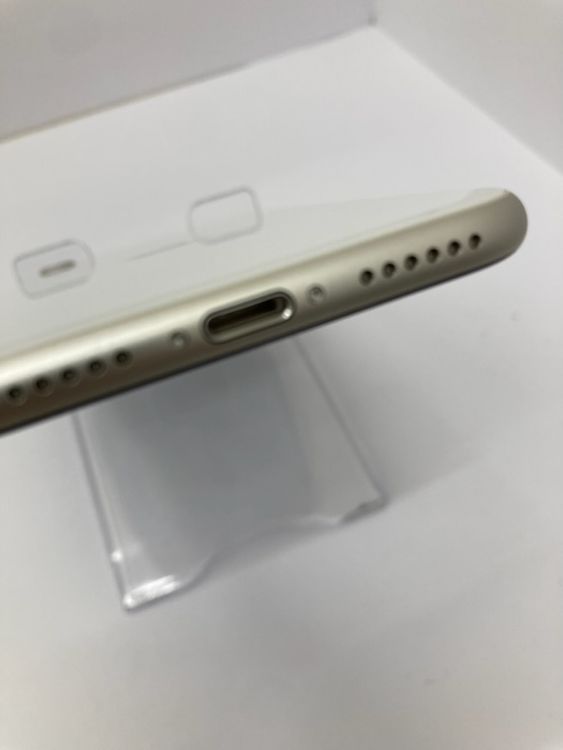 iPhone SE3