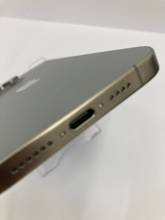 100iPhone15 Pro Max 256GB