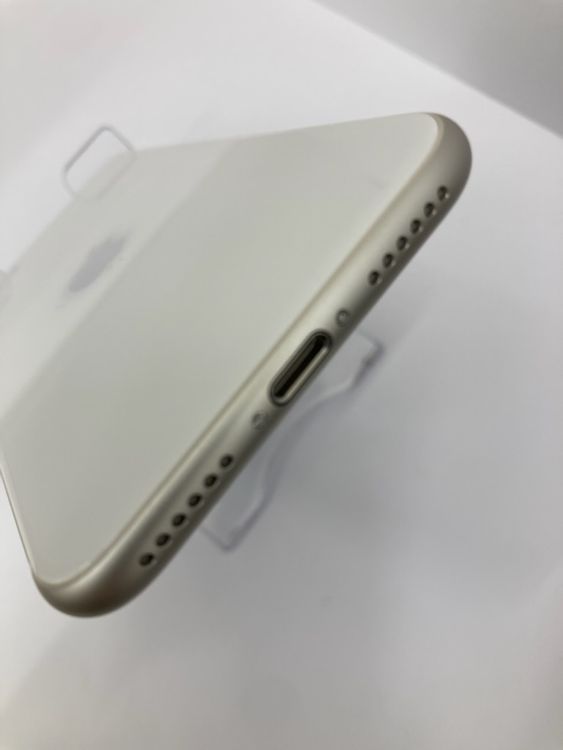 100iPhoneSE3