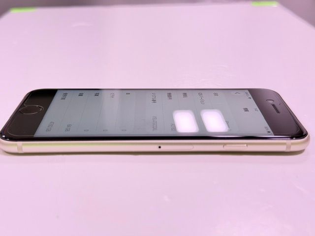 iPhoneSE3 64GB �������饤��