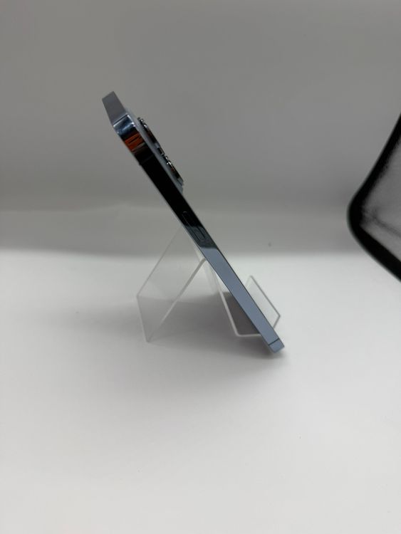 �ڶ����ʡ� iPhone13ProMax 512B ������֥롼