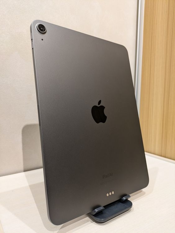 �ڽ���Ź���ݺѡ�iPad Air ��5���� Wi-Fi��ǥ� 64GB ���ڡ������졼