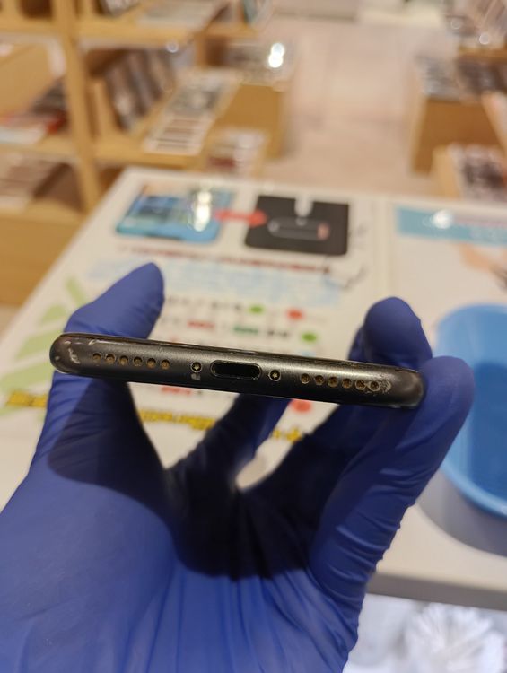�ڽ���Ź�����ѡ�iPhone8 256GB ���ڡ������쥤