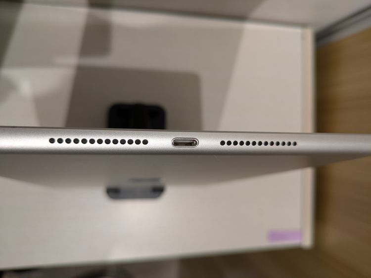 �ڽ���Ź���ݺѡ�iPad ��8���� Wi-Fi+cellular��ǥ� 32GB ���졼 A���