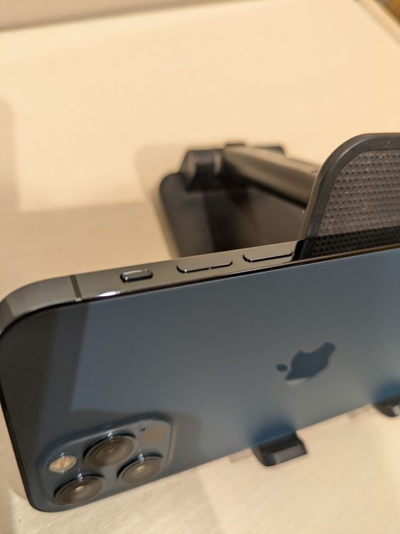 �ڽ���Ź�����ѡ�iPhone12 Pro 128GB �ѥ��ե��å��֥롼
