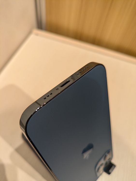 �ڽ���Ź�����ѡ�iPhone12 Pro 128GB �ѥ��ե��å��֥롼