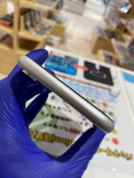�ڽ���Ź�����ѡ�iPhone XR/64GB/�ۥ磻��/au/��