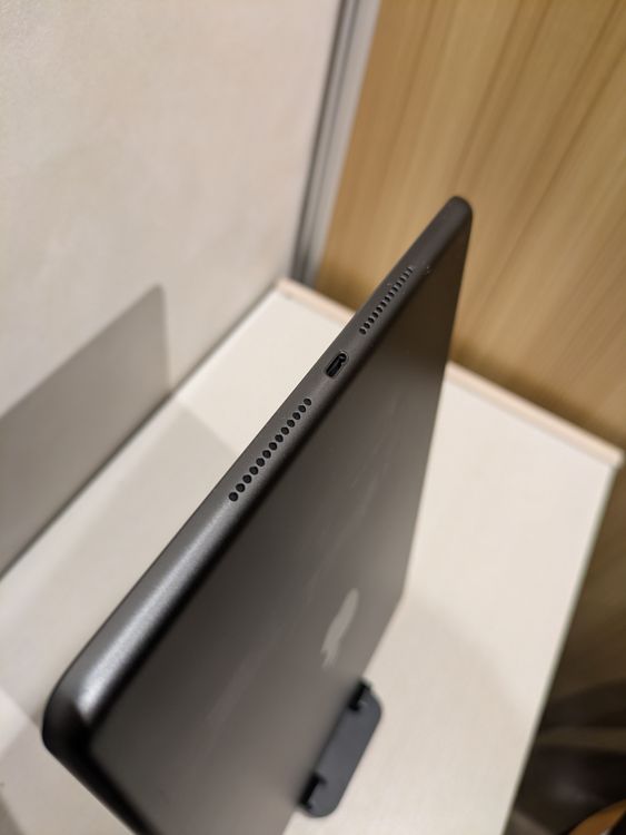 �ڽ���Ź���ݺѡ�iPad ��9���� Wi-Fi��ǥ�  64GB ���졼