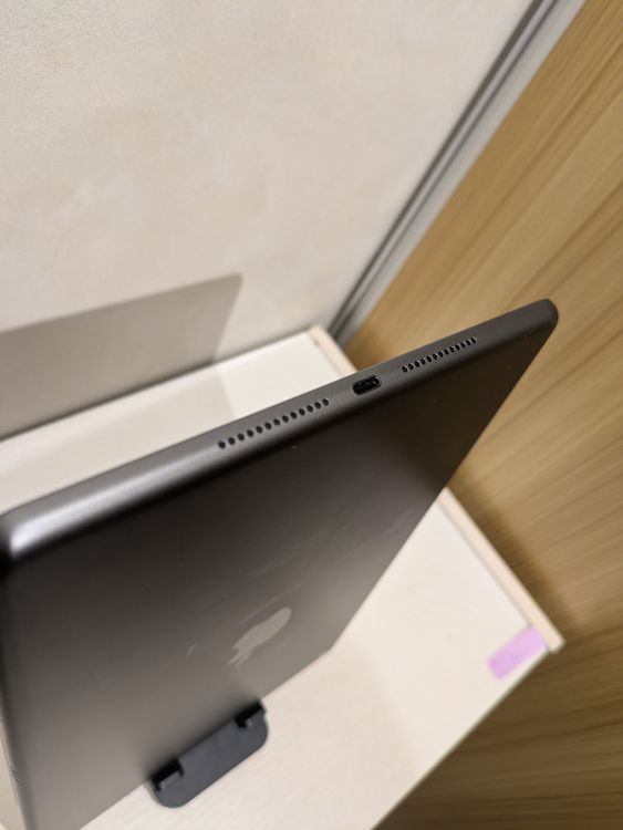 �ڽ���Ź���ݺѡ�iPad ��9���� Wi-Fi��ǥ�  64GB ���졼 B���
