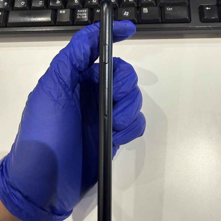 �ڽ���Ź���ݺѡ�iPhone SE3 64GB �֥�å� SIM���å������