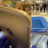 �ڽ���Ź�����ѡ�iPhone7 128GB ������� SIM���å������