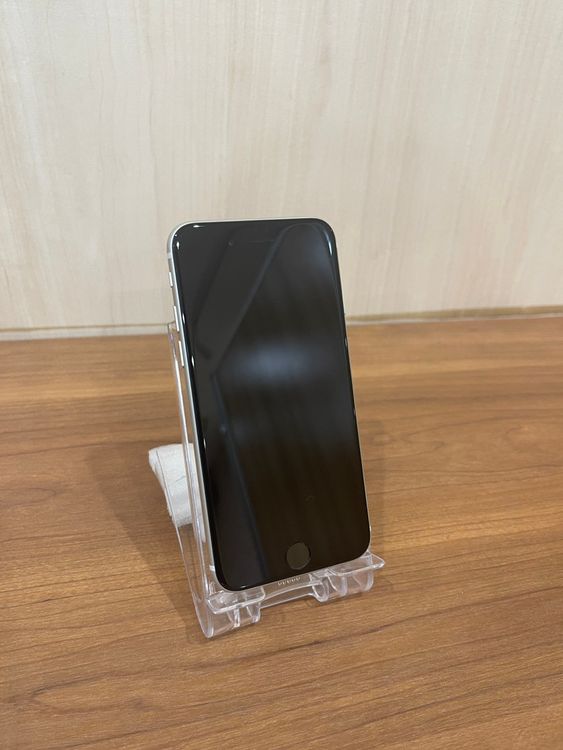 �ڽ���Ź�����ѡ�iPhoneSE����3����� 64GB �������饤�ȡ�SIM���å�����Ѥ�