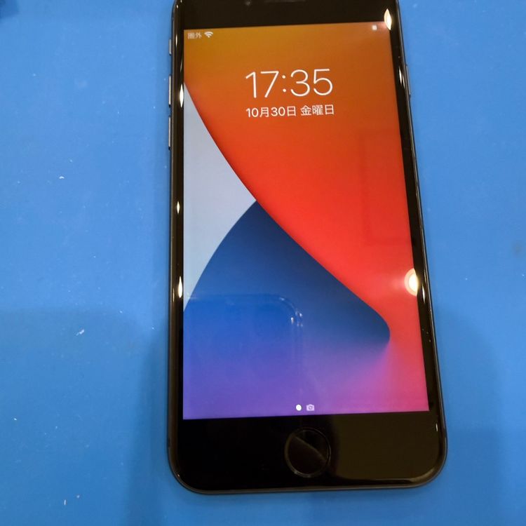 �ڽ���Ź�����ѡ�iPhone8 64GB ���ڡ������쥤��SIM���å�����Ѥ�