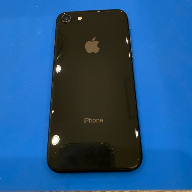 �ڽ���Ź�����ѡ�iPhone8 64GB ���ڡ������쥤��SIM���å�����Ѥ�