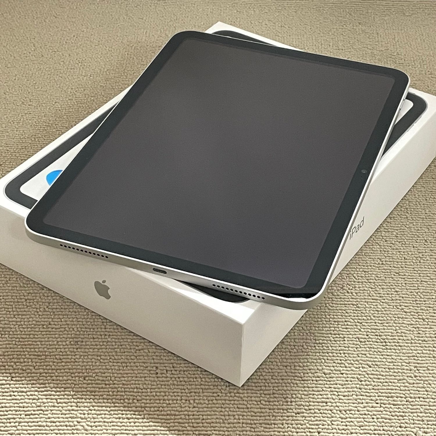 ムスビー｜中古美品 iPad (A16) Wi-Fi 128GB A3354 第11世代 シルバー 