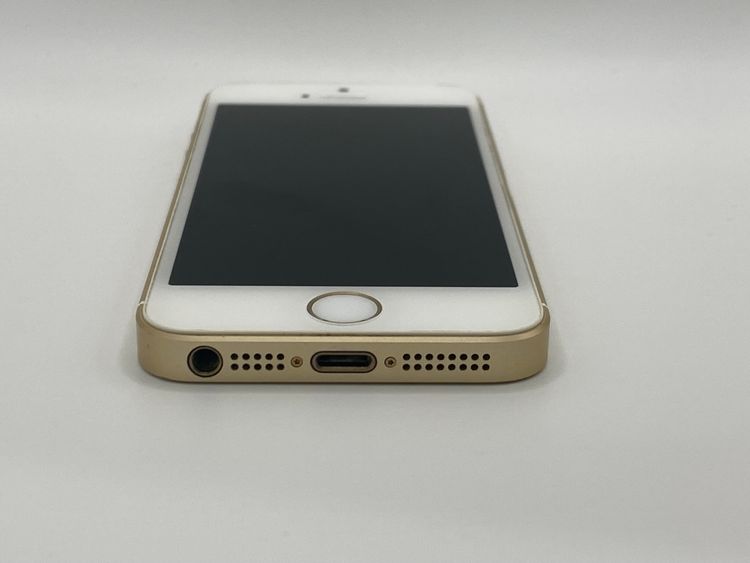 043��iPhone SE 32GB �������/�Хåƥ꡼82%/����ե꡼