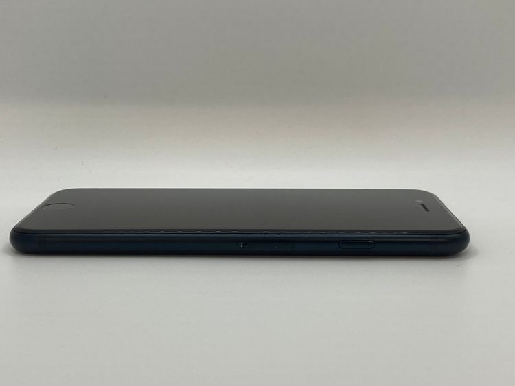 184�����ʡ����Ų��1���iPhone SE ��3���� 256GB /�����Хåƥ꡼100%