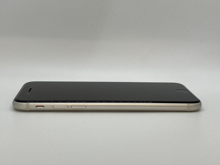 1040�����ʡ�����1���iPhone SE ��3���� 128GB/�����Хåƥ꡼100%