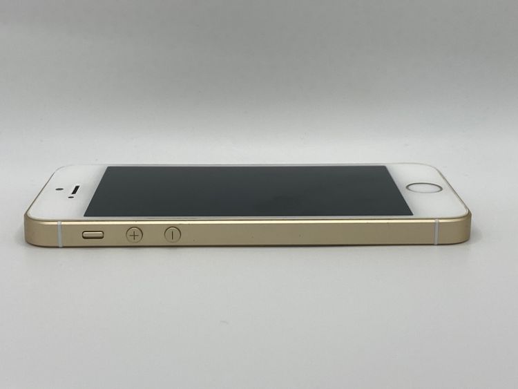 043��iPhone SE 32GB �������/�Хåƥ꡼82%/����ե꡼