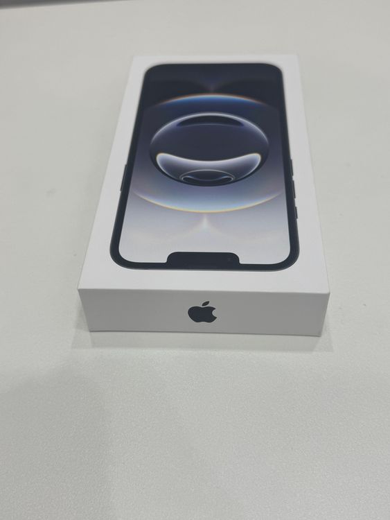 【未開封新品】iPhone16e 512GB ブラック