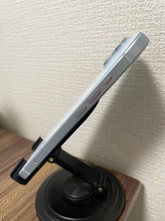 ��¨��ȯ����iPhone15 �֥롼 128GB