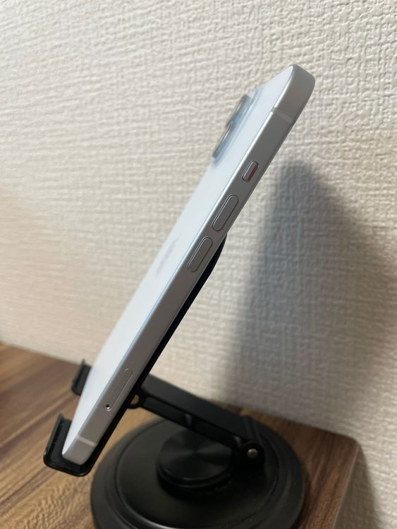 ��¨��ȯ����iPhone15 �֥롼 128GB