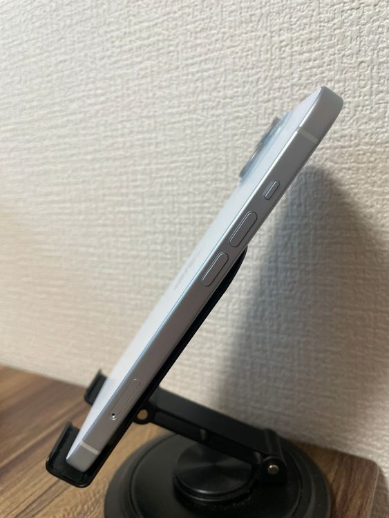 ��¨��ȯ����iPhone15 �֥롼 128GB