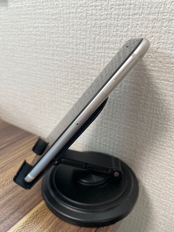 ��¨��ȯ����iPhoneSE(��3����) �������饤�� 64GB