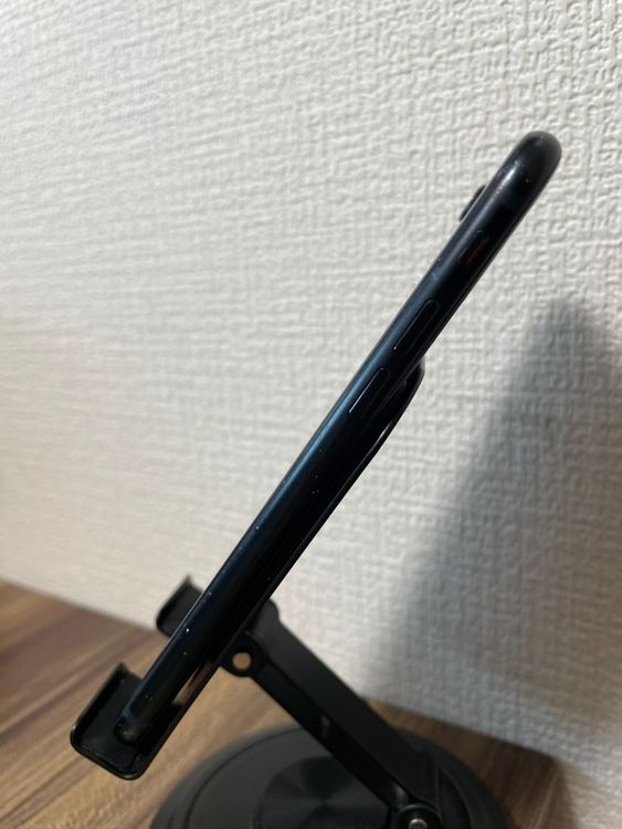 ��¨��ȯ����iPhoneSE(��3����) �ߥåɥʥ��� 64GB