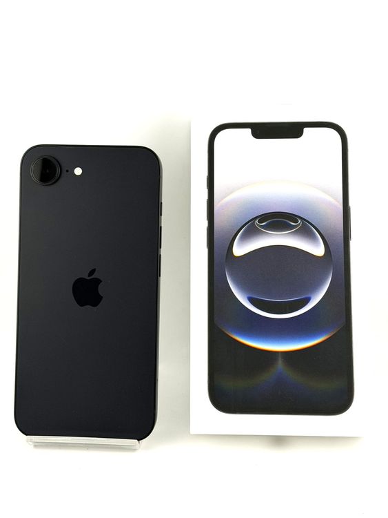 iPhone 16 e 128GB �֥�å� au��SIM�ե꡼