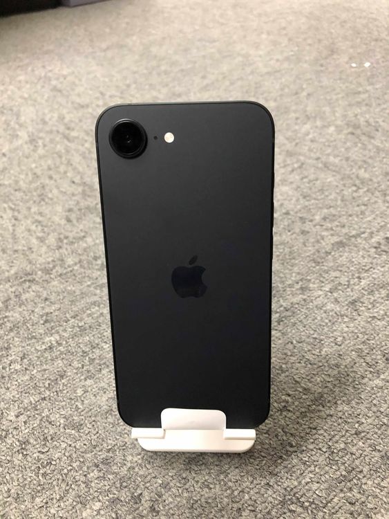   iPhone 16e ֥å 128GB