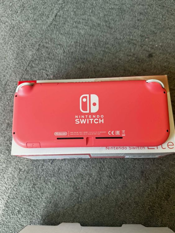 Nintendo Switch Lite �������