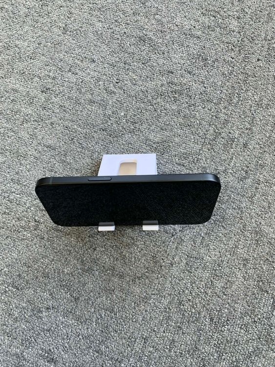 ���� ���� iPhone 15 �֥�å� 128GB�����̥����롦12/25��12/31