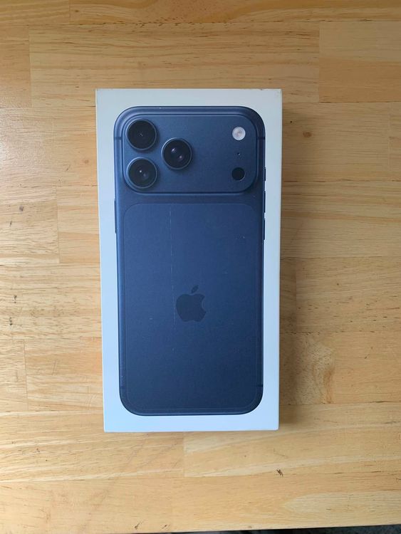 ����̤���� iPhone 17 PRO MAX 512GB �ǥ����ץ֥롼